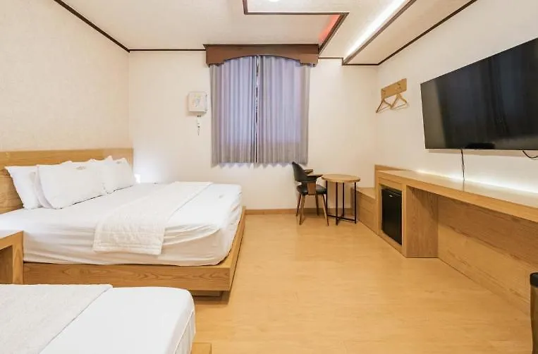 Cf Motel Jeju